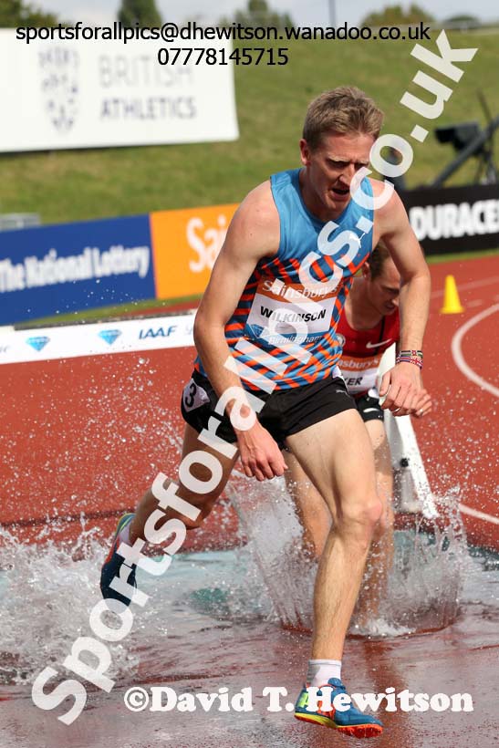 James Wilkinson in the 3000 metres steeplechase at the Sainsbury's Birmingham Grand Prix. Photos: David T. Hewitson/Sports for All Pics